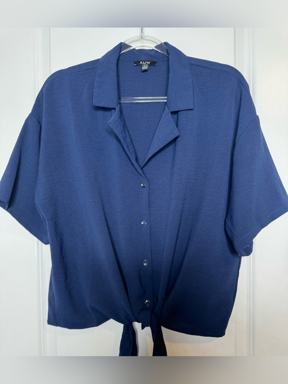 Women’s AUW Deep Navy Button-Up Top with Tie-front size large boxy lightweight